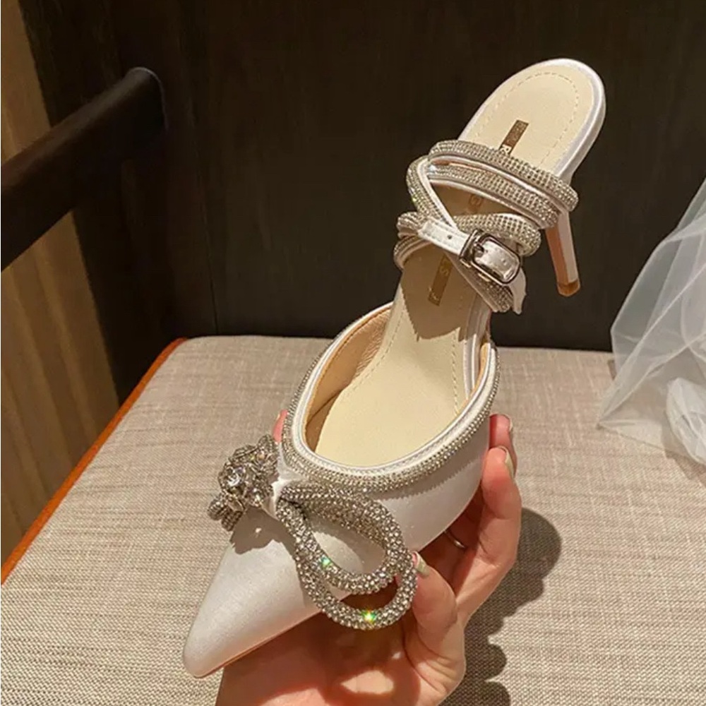 NEW Pointed Toe suede white rhinestone Heels